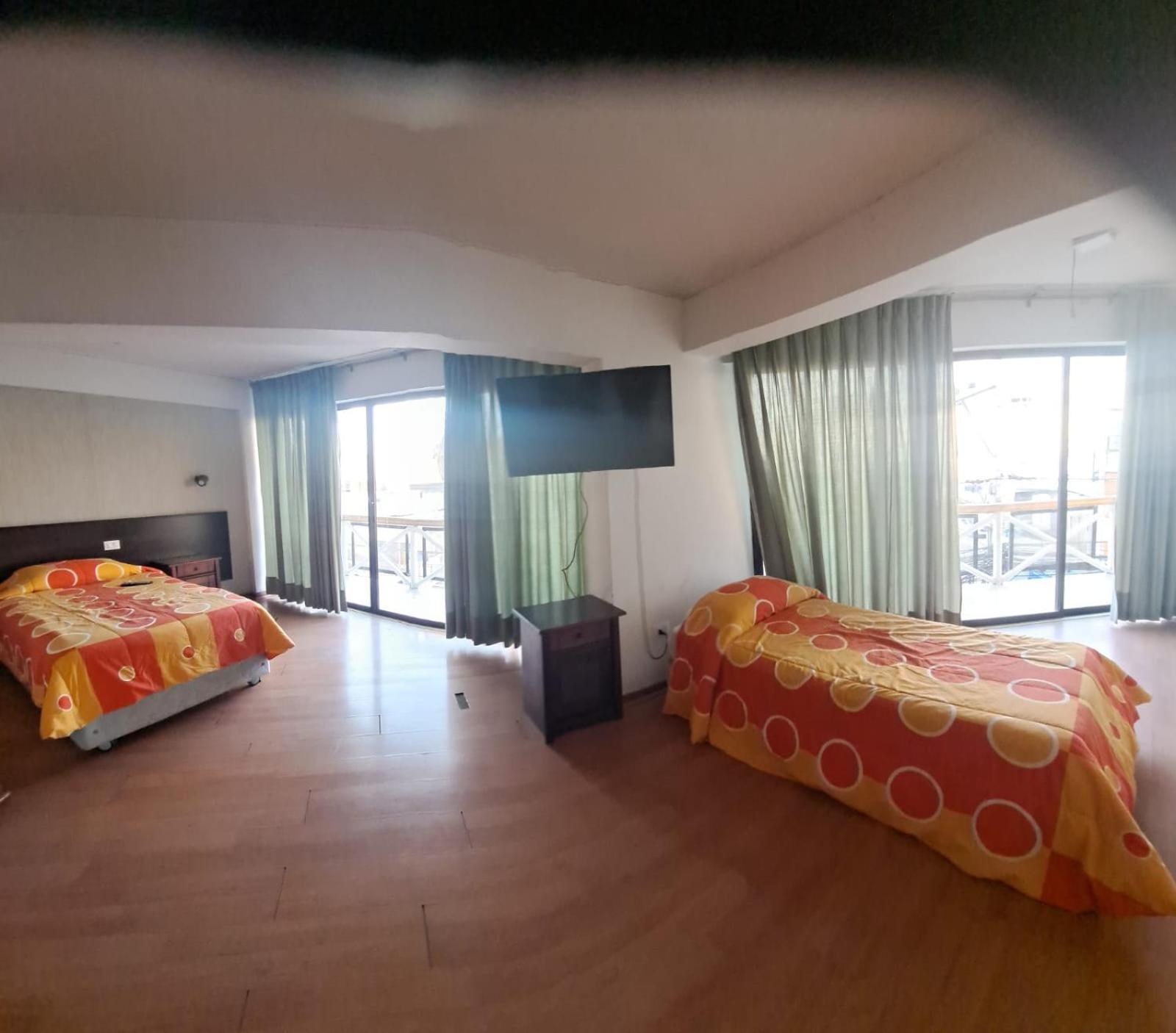 Hotel Charlie Inn Iquique Exteriör bild